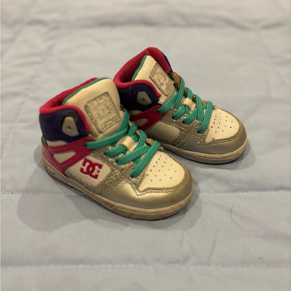 Toddler DC pink size 5